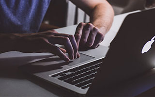 耀世娱乐网页版-广东铭途签下温永骏，广州球员曾效力富力中超|范布隆克霍斯特|中超联赛|山东泰山|范加斯特|广州城_新浪体育_新浪新闻